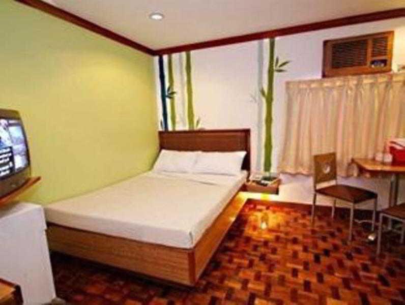 Park Bed And Breakfast Hotel Pasay Bagian luar foto