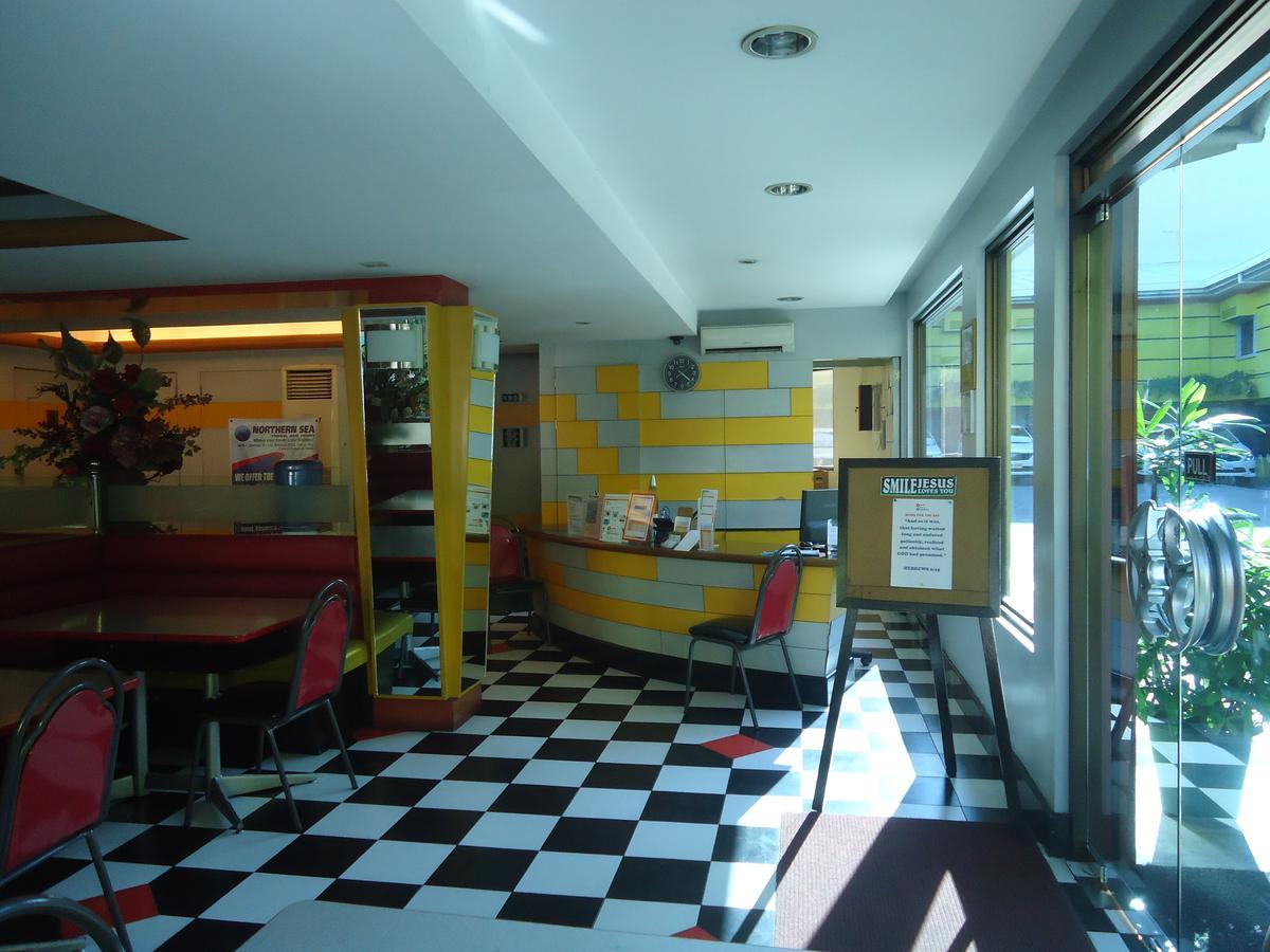 Park Bed And Breakfast Hotel Pasay Bagian luar foto