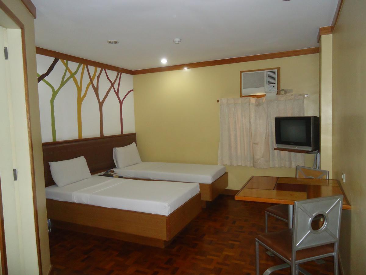 Park Bed And Breakfast Hotel Pasay Bagian luar foto