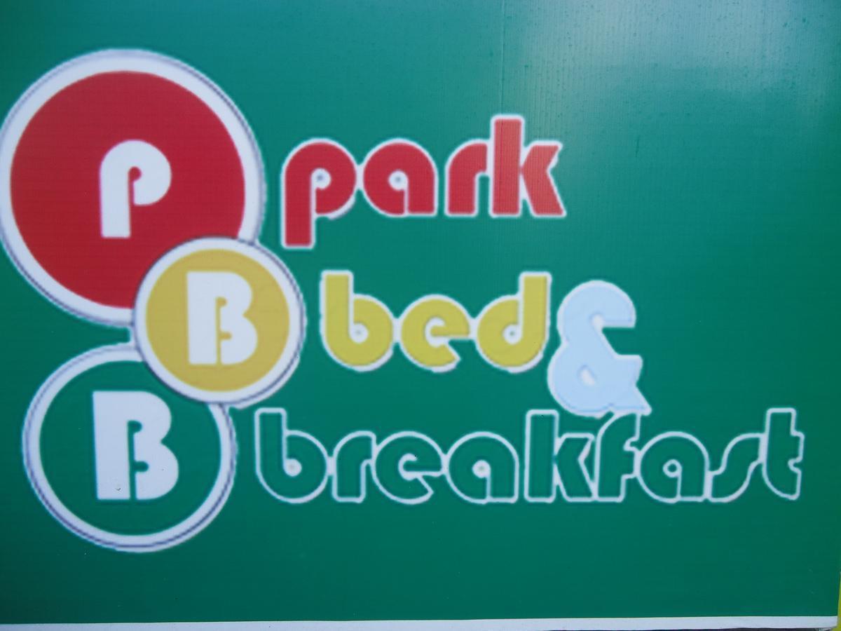 Park Bed And Breakfast Hotel Pasay Bagian luar foto
