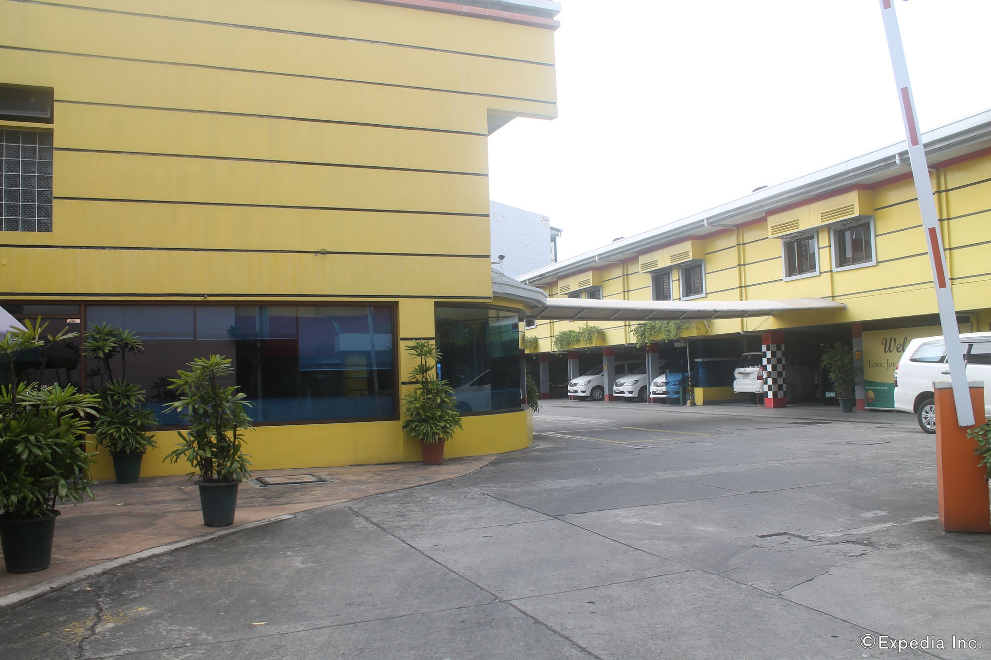 Park Bed And Breakfast Hotel Pasay Bagian luar foto