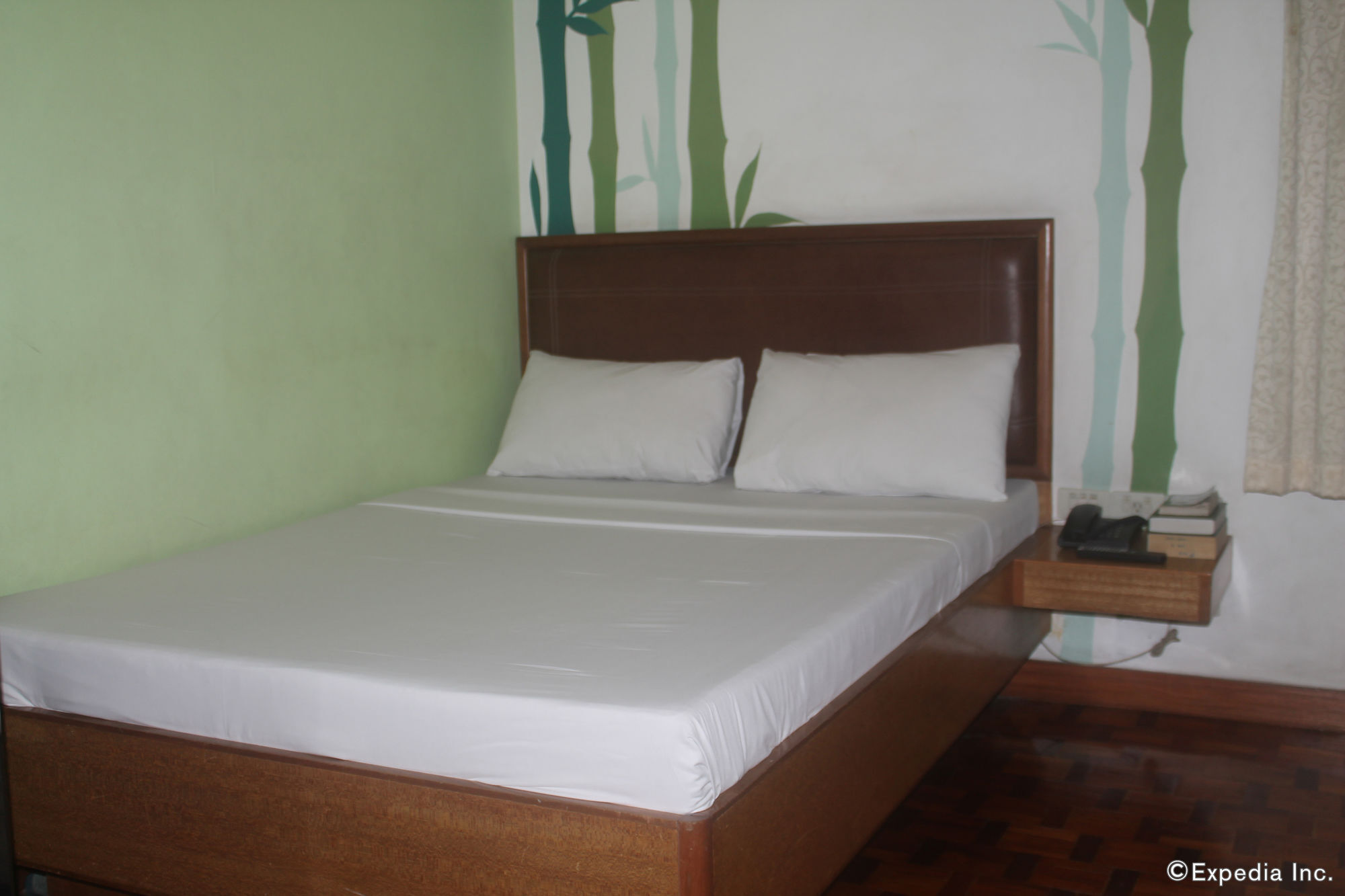 Park Bed And Breakfast Hotel Pasay Bagian luar foto