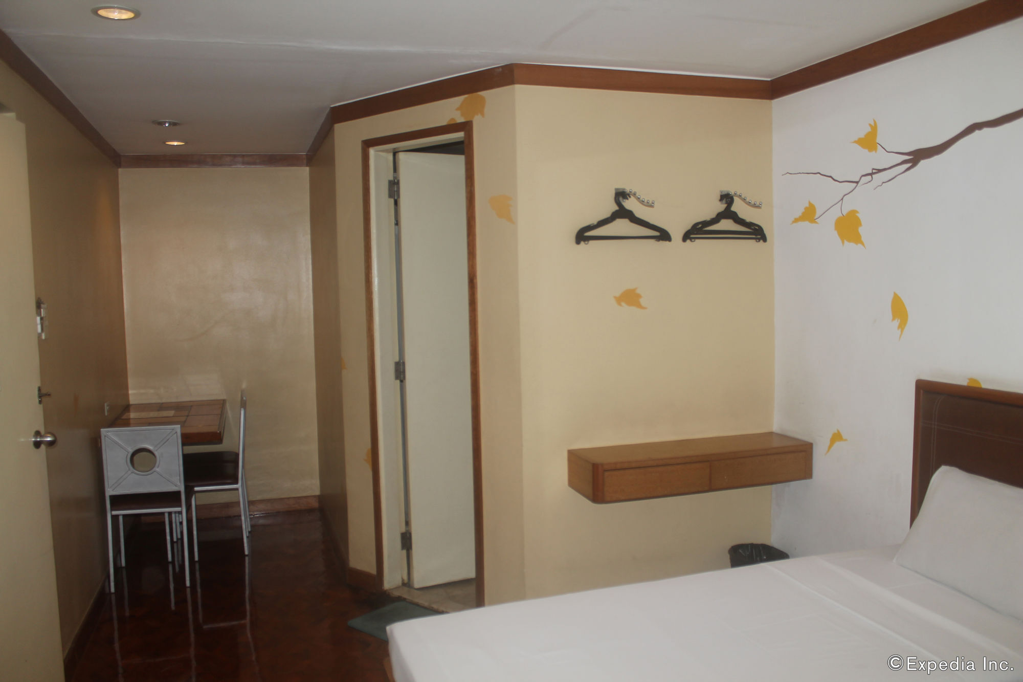 Park Bed And Breakfast Hotel Pasay Bagian luar foto
